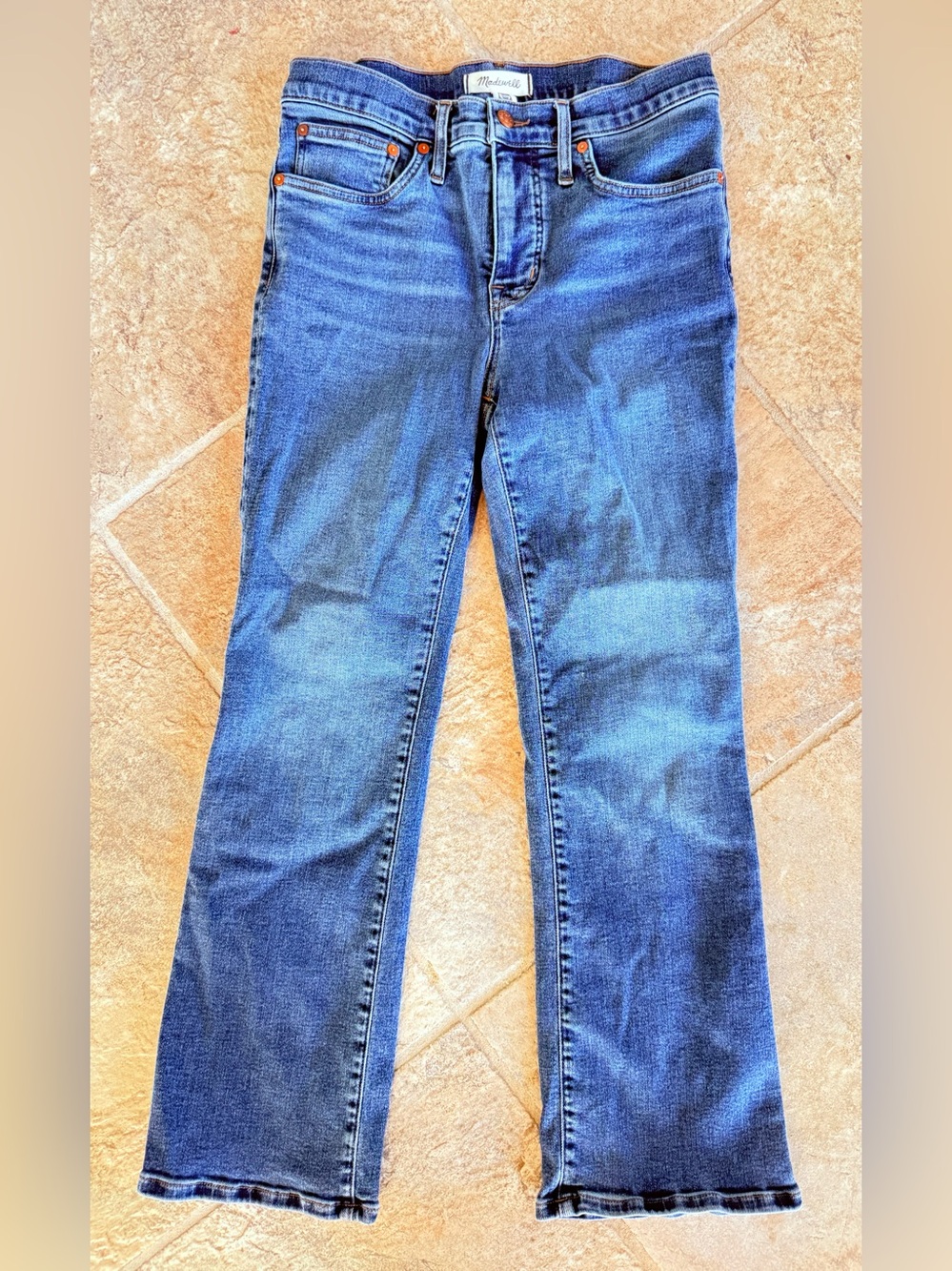 Madewell Mid Rise Kick Flare Jeans • Women’s 27 • Medium Wash • Stretch